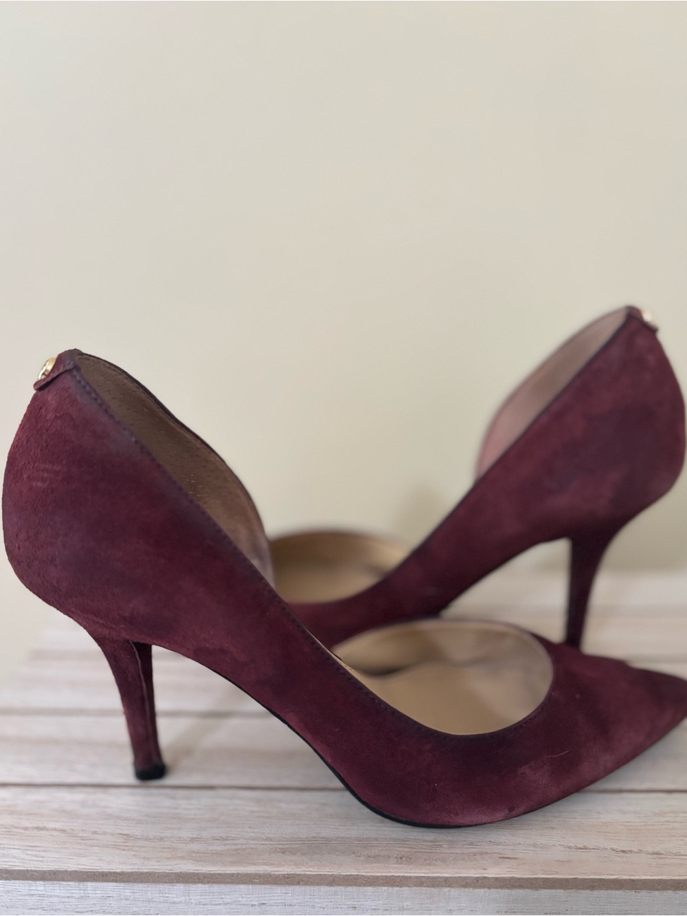 Michael Kors| Burgundy Leather Suede Side Peep Pointed Toe 3.5” Heels Pumps Sz 8